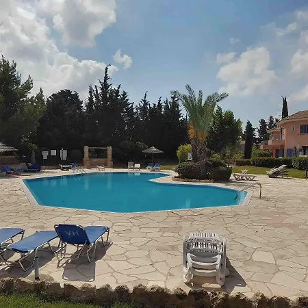 Limnaria Villas - Spacious 2 Bedroom Apartment *
